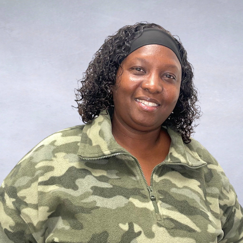 Tina Thomas headshot